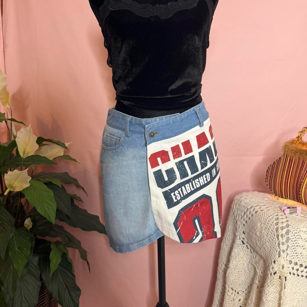 Peace + Chaos Mini Skirt Small